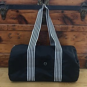 DSW zipper Duffle